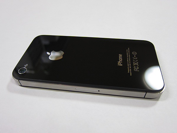iPhone 4S背面