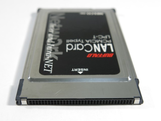 BUFFALO LPC-T LANカード PCカードスロット用（PCMCIA TypeII）挿入口