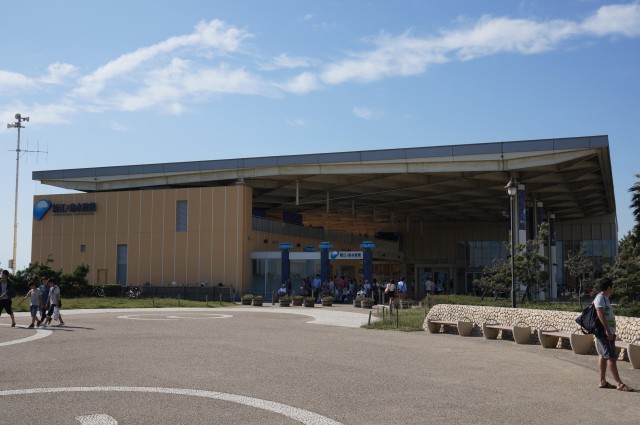 新江ノ島水族館の外観