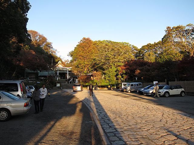 入口の駐車場