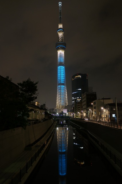 逆さの東京スカイツリー