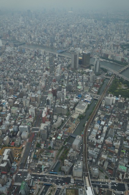 浅草方面や東京ドームが見える