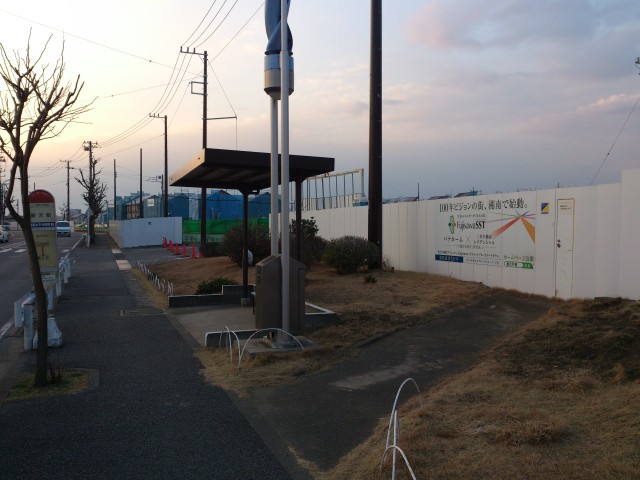 Fujisawa SST南東・長久保バス停前