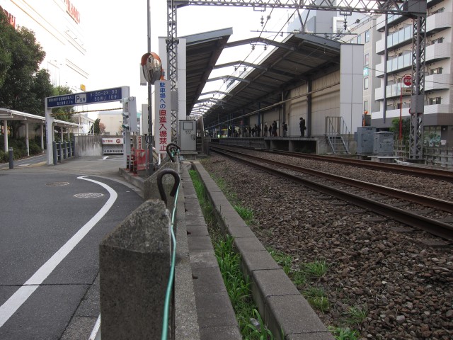 小田急湘南台駅ホーム北端